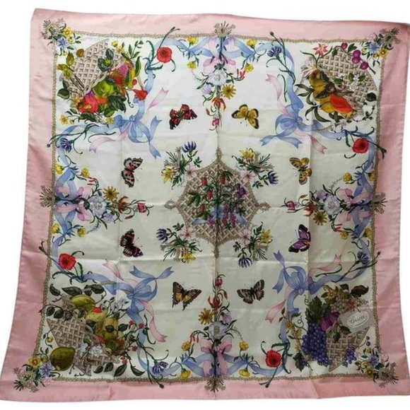 Gucci Colorful Floral Berry Butterfly XL Silk - Picture 1 of 7
